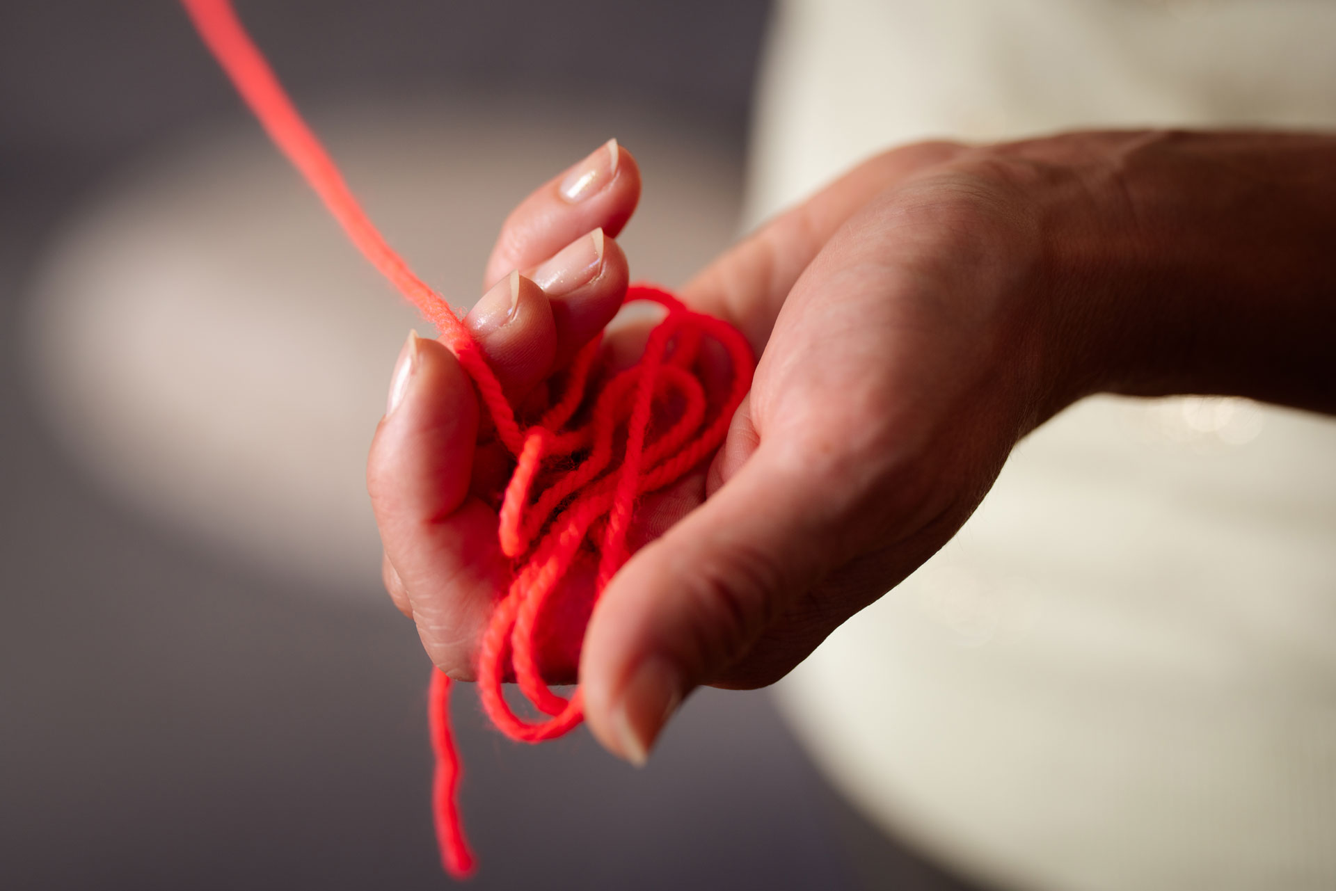 Juliane Scheller Coaching und Hypnose in Dresden Radebeul roter Faden